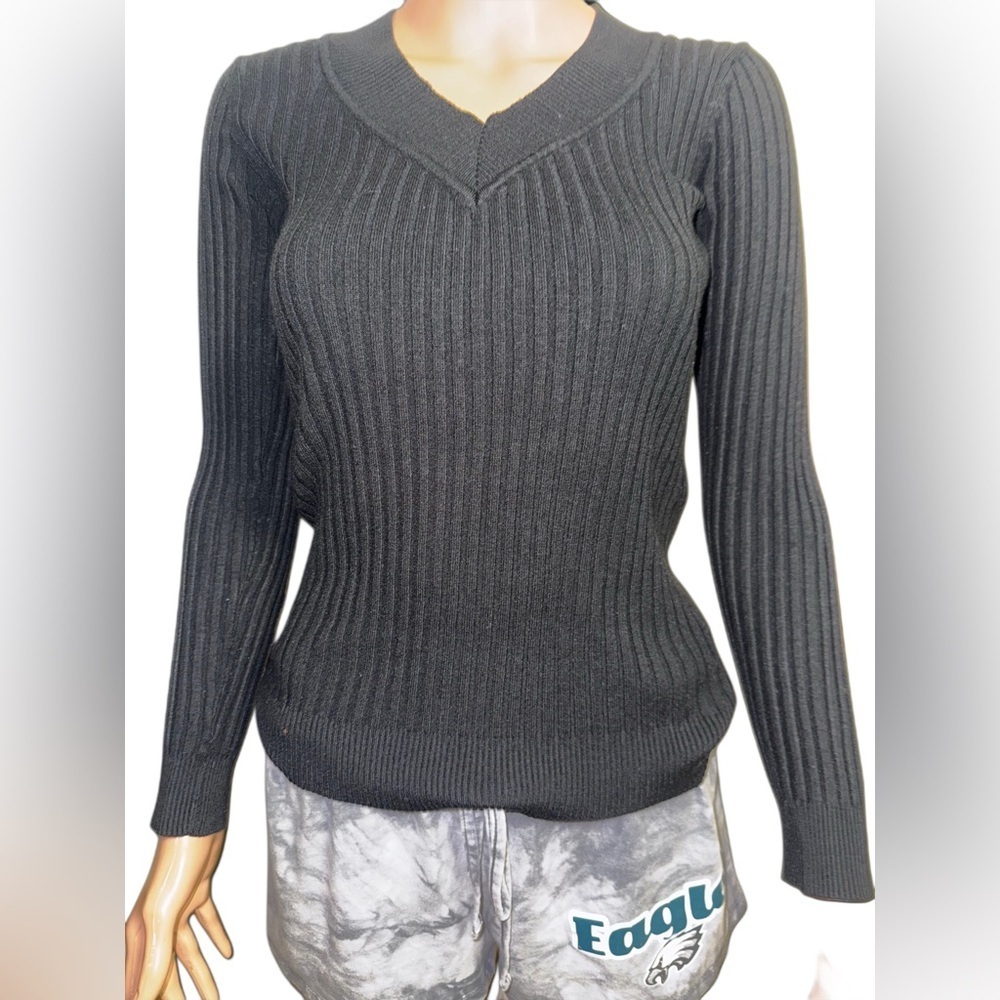 Black Ribbed Long Sleeve V-Neck Knit Top Women’s Slim Fit Sweater